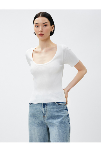 Koton Kurzärmliger Strickpullover mit U-Ausschnitt