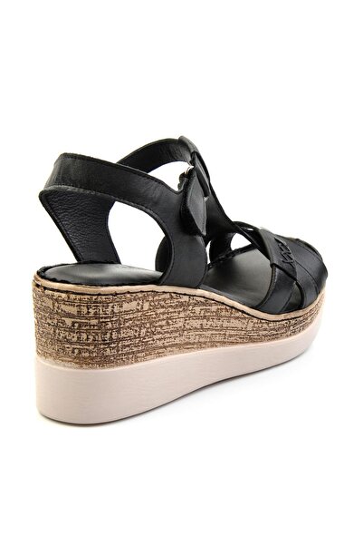 Bambi Black Leather Women's Sandals K05552600003