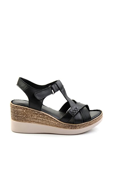 Bambi Black Genuine Leather Women's Sandals K05552600003