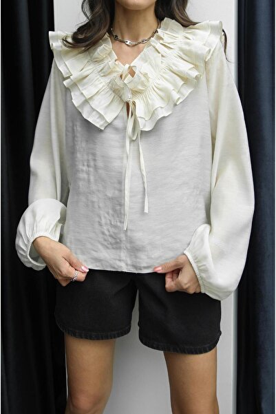 Havoş Bézs fodros gallérú blúz