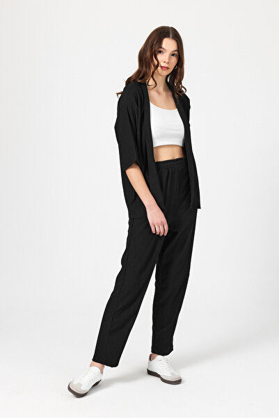 uyguntarz Set din două piese kimono și pantaloni din țesătură înfășurată