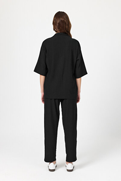 uyguntarz Set din două piese kimono și pantaloni din țesătură înfășurată