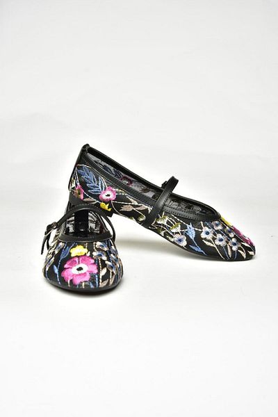 Fox Shoes U 820085515   Balerini de damă cu motiv floral din plasă negru/fucsia