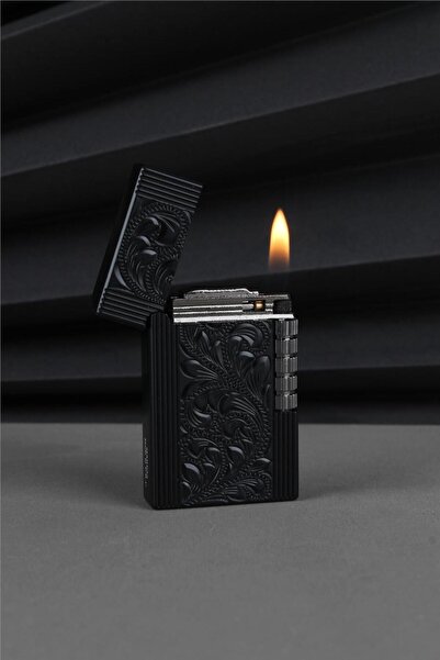 Silvio Monetti Kabartmanlı İşlemli Desenli Siyah Gazlı Çakmak - 25CAK110TB09