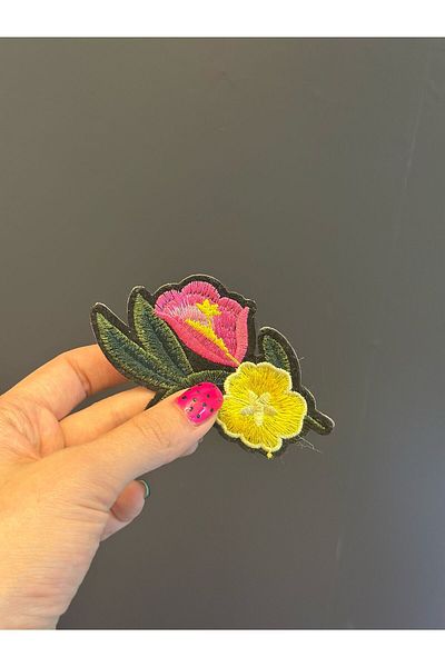 Gönülden Tasarım 10X7 cm Iron-On Colorful Flower Coat of Arms