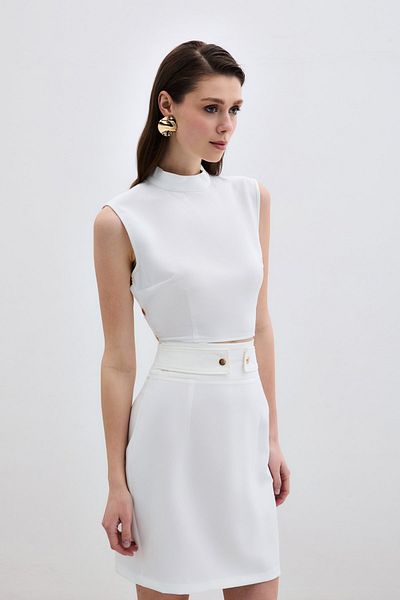 Sateen Ekru Crop Blouse - Snap Detail