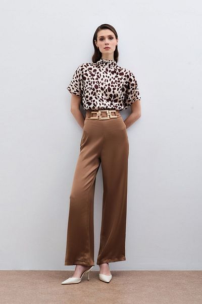Sateen Satin Crepe Trousers with Waist Belt - Camel