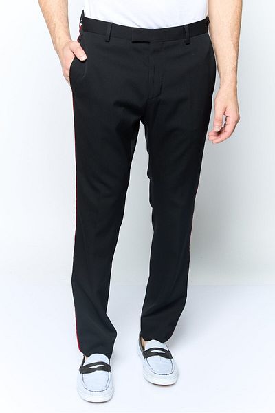Tommy Hilfiger Men Regular Fit Solid Chino Pants, Black