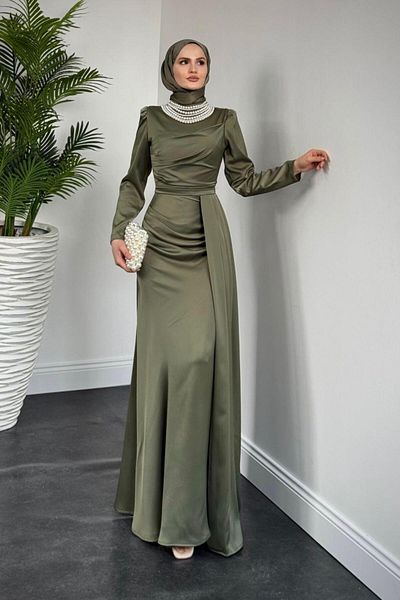 MERVEN AKYÜZ Helenka Side Cape Pearl Necklace Evening Dress Khaki