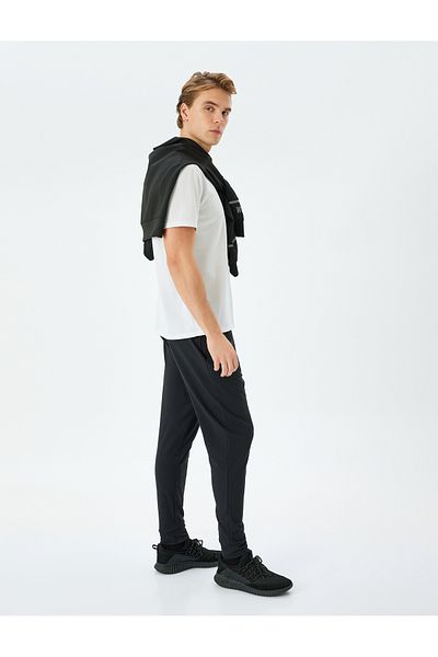 Koton Λεπτομερές αθλητικό αθλητικό παντελόνι Jogger με κορδόνια στη μέση
