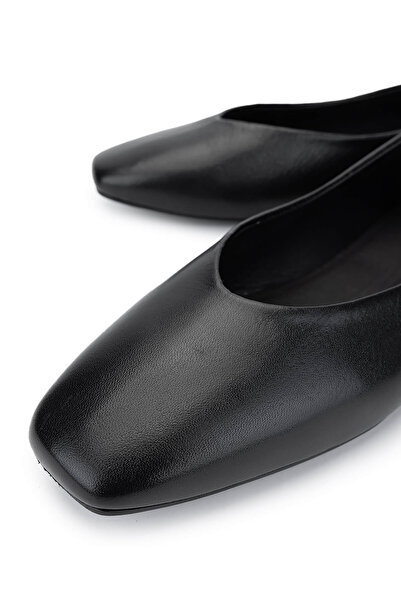 Tamer Tanca Kadın Hakiki Deri Siyah Deri Babet Ayakkabı