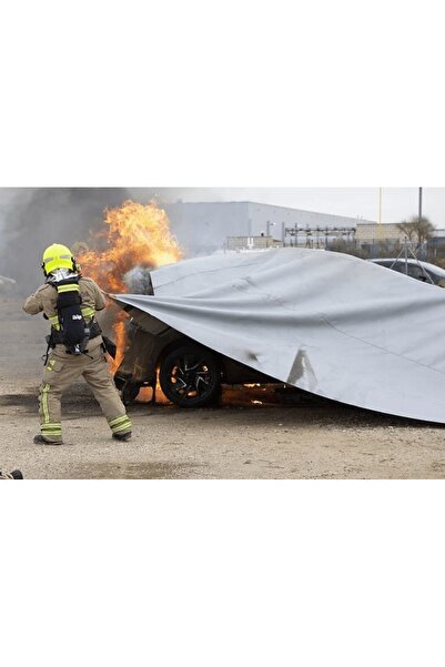 izoval Araç Yangın Battaniyesi 4x4 Metre