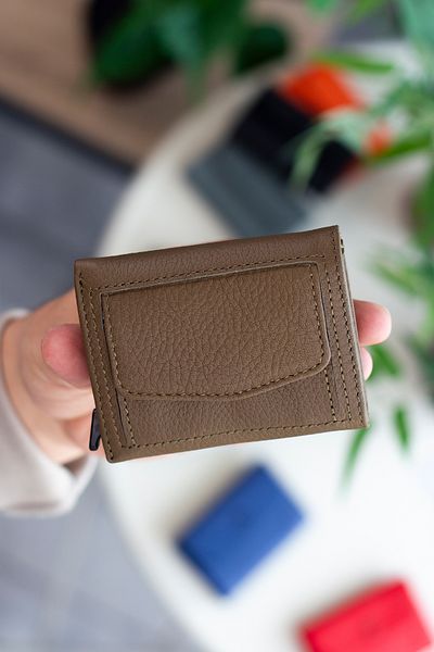 Garbalia Medina Genuine Leather Men's Khaki Green Card Holder Wallet with Coin Compartment Mechanism