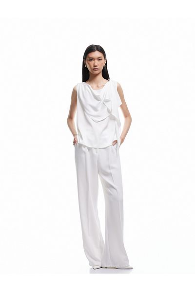 Koton Accessory Detailed Round Flowy Neck Sleeveless Satin Blouse