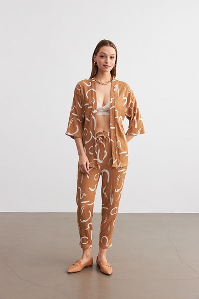 MODAGEN Women's Camel Patterned Kimono Shirt Pants Set