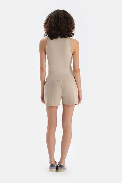 Dagi Stone Halter Collar Athlete