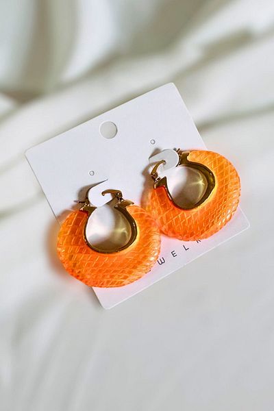 PETEK AKSESUAR Stylish Summer Resin Hoop Earrings