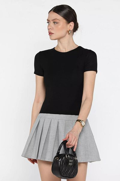 GÜLSELİ Tricou de bază negru pentru damă, cu decolteu