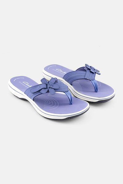 CLARKS Kids Girl Brinkley Arlak Slip On Sandal, Lavender