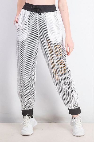 Calvin Klein Jeans Women Regular Fit Textured Jogger Pants, White And Black