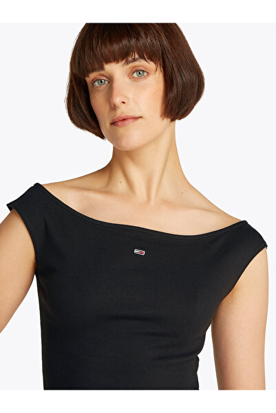 Tommy Hilfiger Tommy Hilfiger Women Black Boat Neck Sleeveless Top