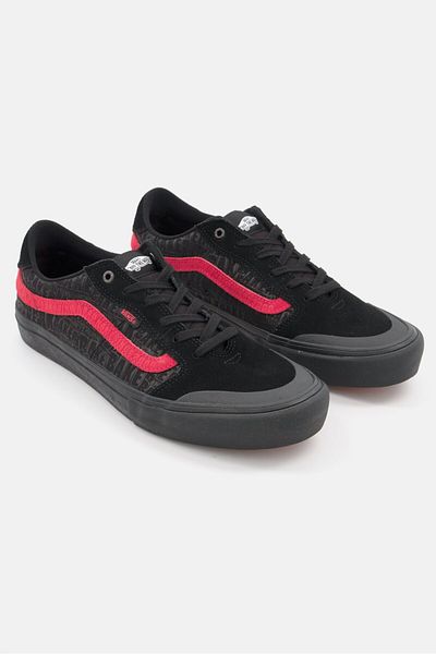 Vans Men Style 112 Pro Lace Up Skate Shoes, Black