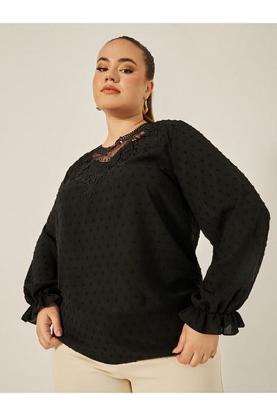 Styli Plus Size Textured Long Sleeve Lace Detail Top