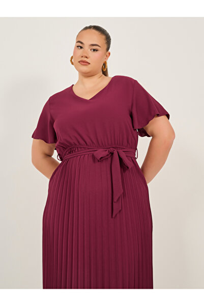 Styli Plus Size V-Neck Short Sleeves A-Line Maxi Dress