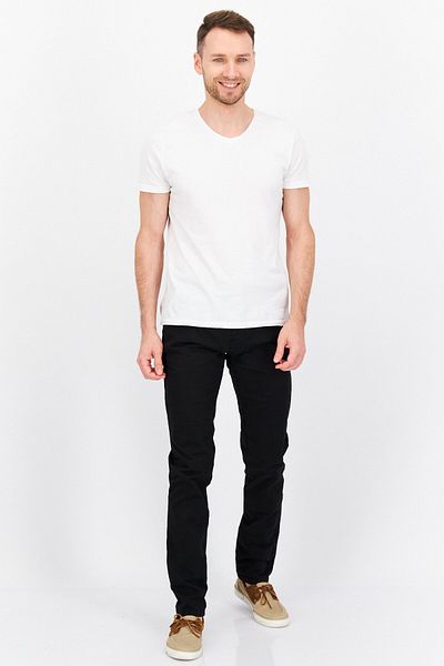 O'Neill Men Regular Fit Solid Belted Chino Pants, Black