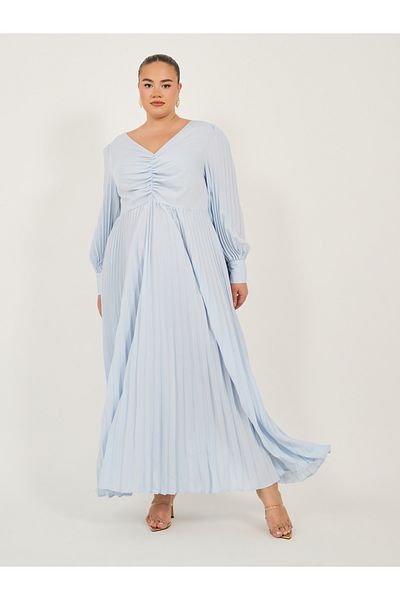 Styli Plus Size Pleated Long Sleeves A-Line Maxi Dress