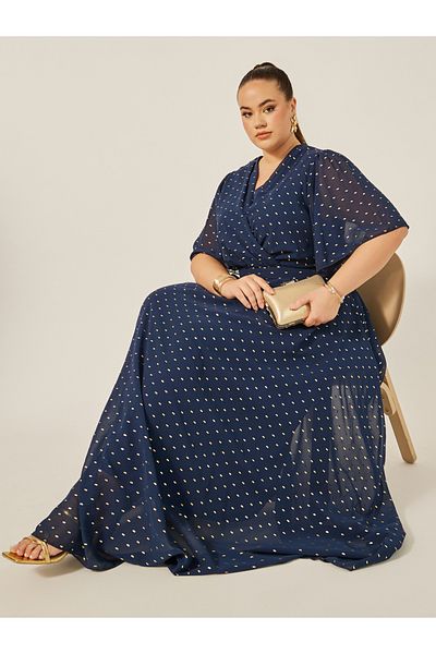 Styli Plus Size Printed Short Sleeve V-Neck A-Line Maxi Dress