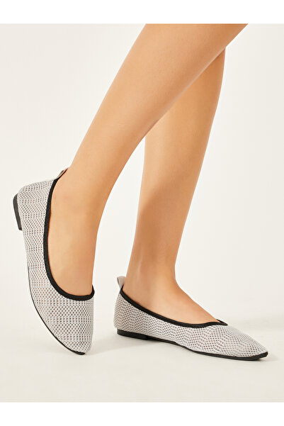 Styli Slip On Pointed Toe Ballerina