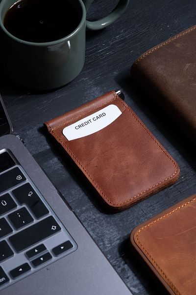 saraci leather craft Genuine Leather Slim Card Holder and Wallet with Money Clip Detail