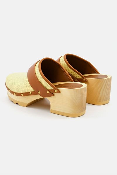 Aerosoles Women Medium Fit Slip On Lather Clogs, Natural