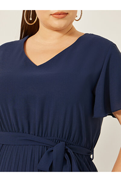 Styli Plus Size Pleated Short Sleeves A-Line Maxi Dress