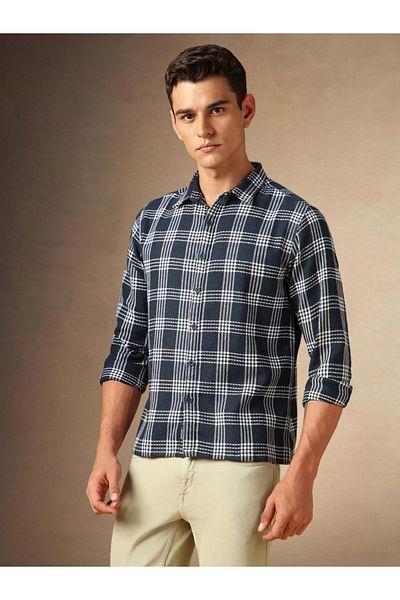 Dennis Lingo By Styli Checked Long Sleeves Button Down Shir