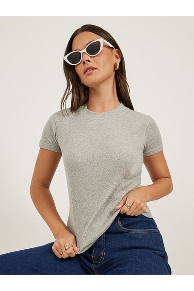 Styli Ribbed Round Neck Short Sleeve Fitted T-Shirt