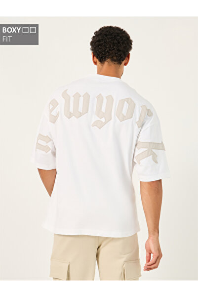 Styli Back Applique Detail Pure Cotton Boxy T-Shirt