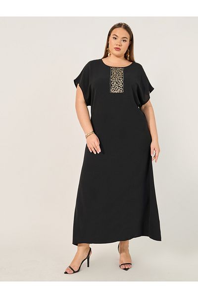 Styli Plus Size Embroidered Detail Short Sleeve Jalabiya