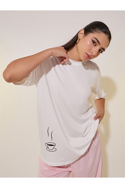 Styli Solid Round Neck Short Sleeve T-shirt