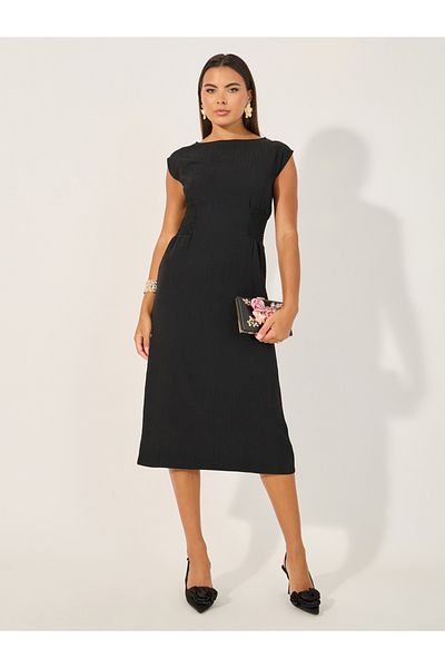 Styli Textured Sleeveless Sheath Midi Dress