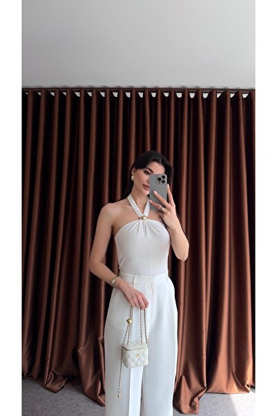 HAZELANNA Boyun Broşlu Beyaz Bluz