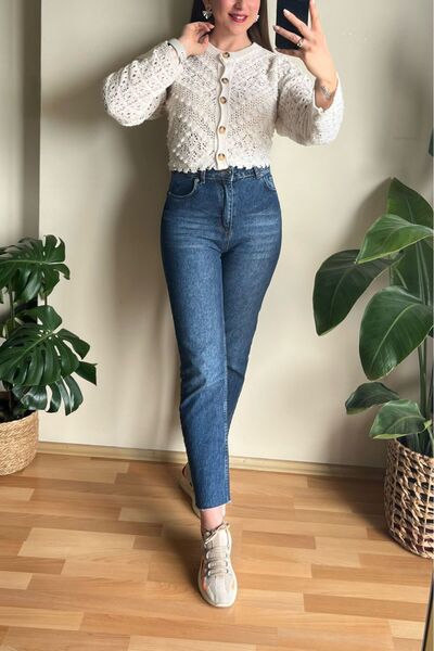 Butik BOYFİT LİCRALI BORU PAÇA JEAN