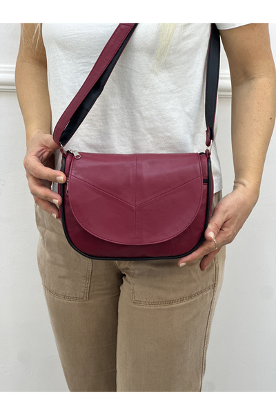 Deribag Geantă Crossbody Dimensiune Mică Piele Veratică Roșu Claret 21*20*8 Cm