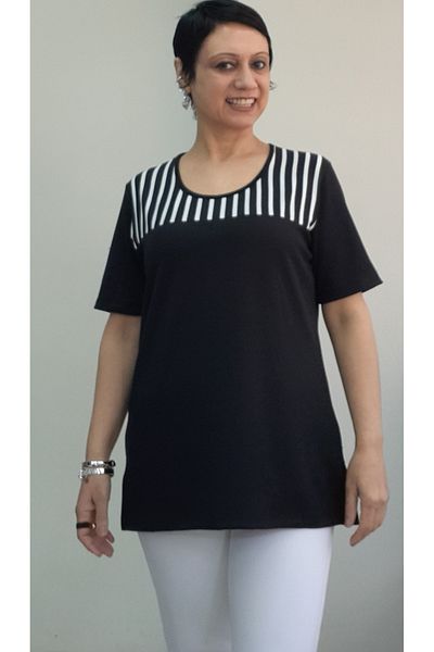 Mertcan Butik Black Front Shoulder Black and White Striped Garnish Short Sleeve T-Shirt