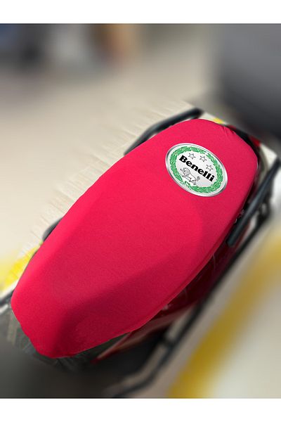 ULTRASHOP Husa de șa din material roșu - Benelli Zaffereno X cu logo