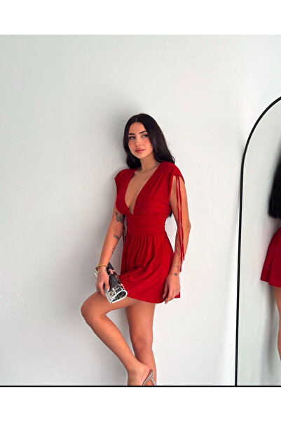 By Kuzey Aras Kadın Kırmızı City Vibes Şort Etekli Mini Elbise