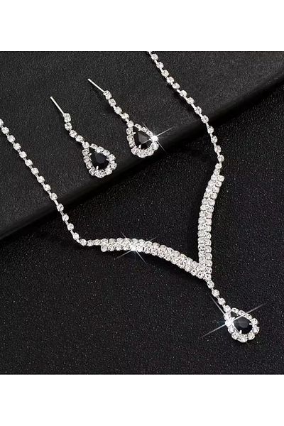 Mihra Aksesuar V Model Black Stone Necklace Earring Set