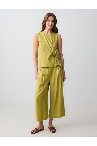 Jimmy Key Green Round Neck Sleeveless Woven Blouse