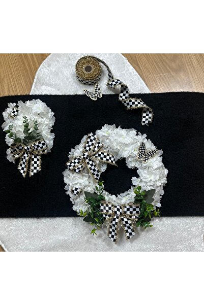 Marrone Beyaz Kapı Süsü Ve Kapı Önü Paspası